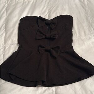 Charlotte Russe strapless top. Size medium fits like a small. Black